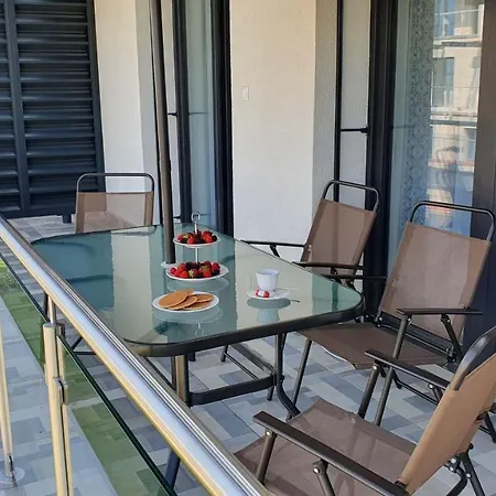 Hullam Apartman Διαμέρισμα *