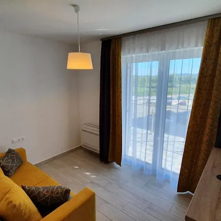 Διαμέρισμα Hullam Apartman *